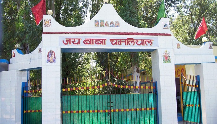 Baba Chamliyal, affectionately known as the “Healing Touch Saint,” is a revered figure whose legacy continues to inspire devotion across religious and national borders. His shrine, located in the village of Chamliyal in Jammu and Kashmir’s Samba district, attracts thousands of pilgrims from both India and Pakistan