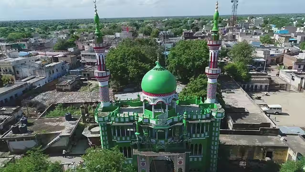 Hazrat Hajib Shakkar Bar Peer Baba: A Legacy of Healing and Unity in Narhar, Rajasthan